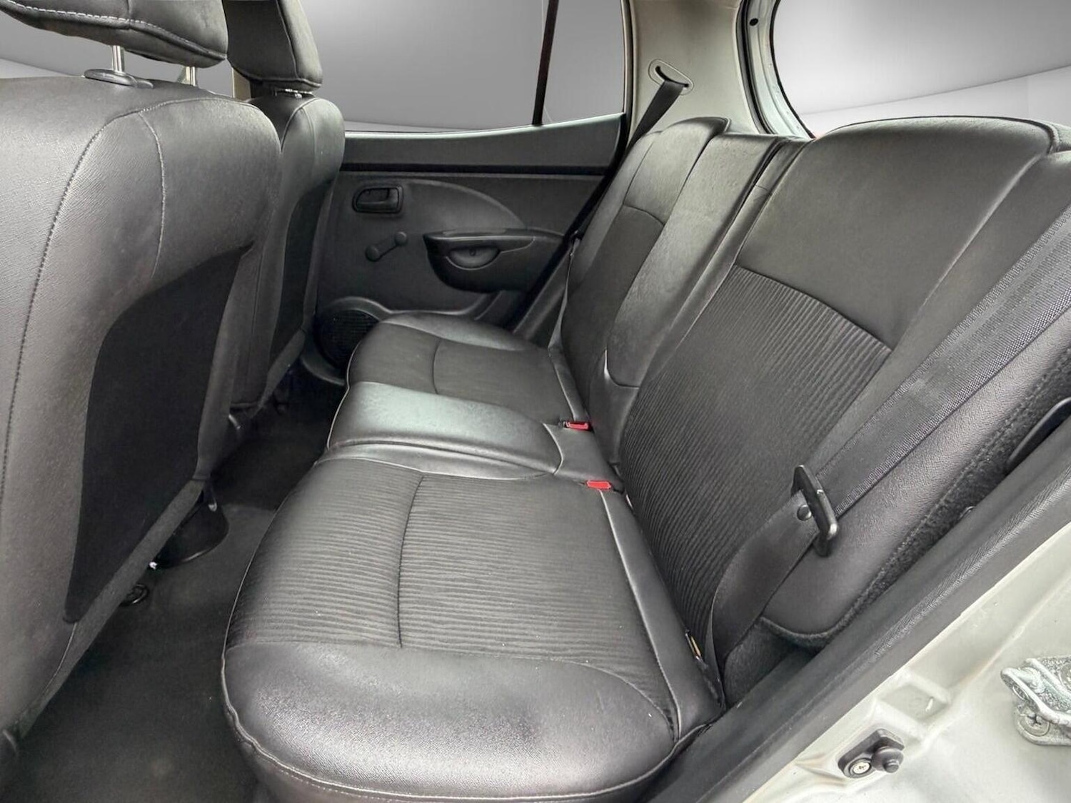 Used Kia Picanto 2010 for sale - 76666136: Photo 15