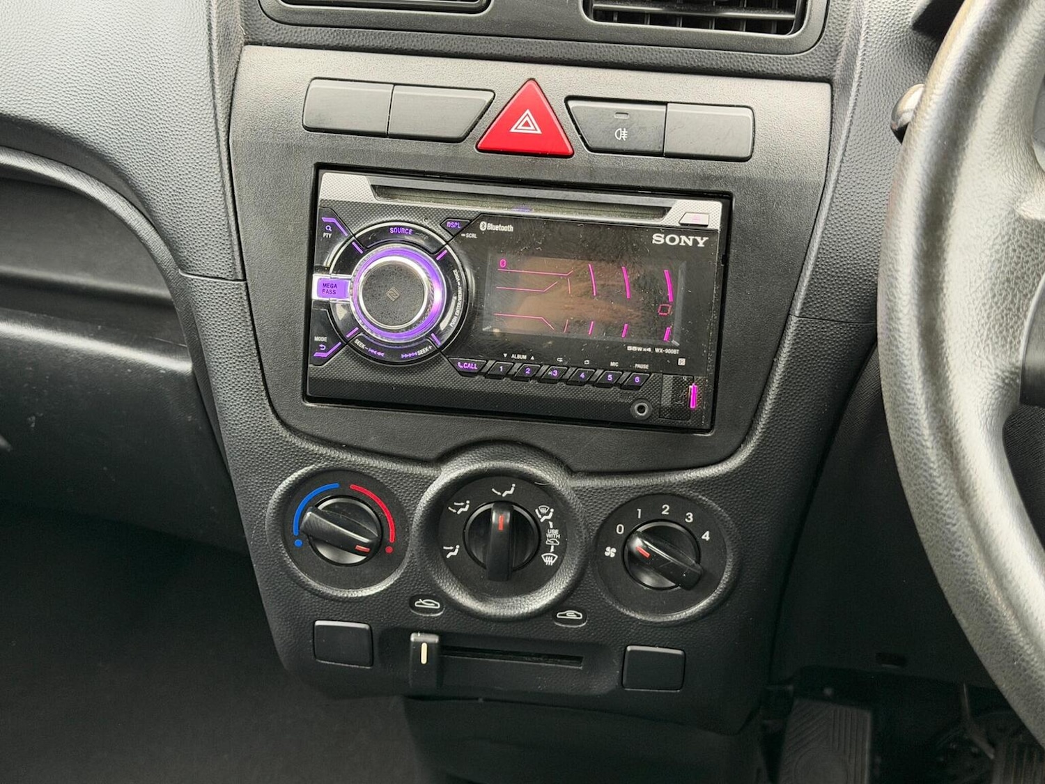 Used Kia Picanto 2010 for sale - 76666136: Photo 17