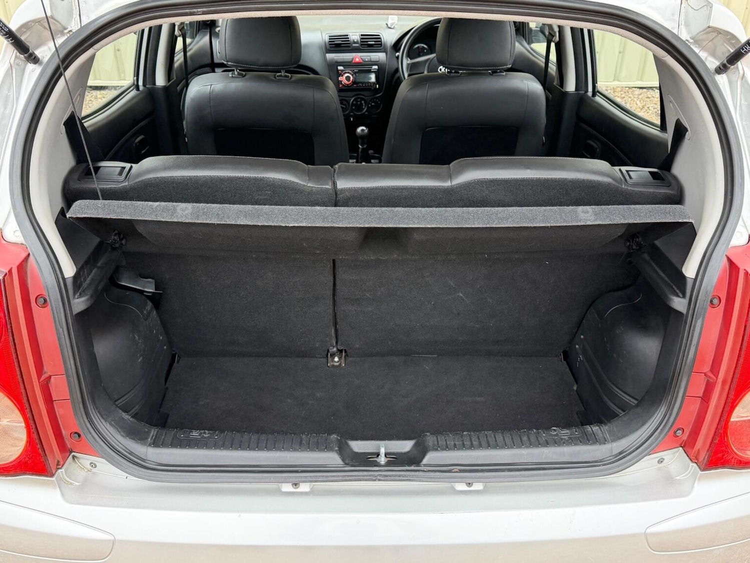 Used Kia Picanto 2010 for sale - 76666136: Photo 19