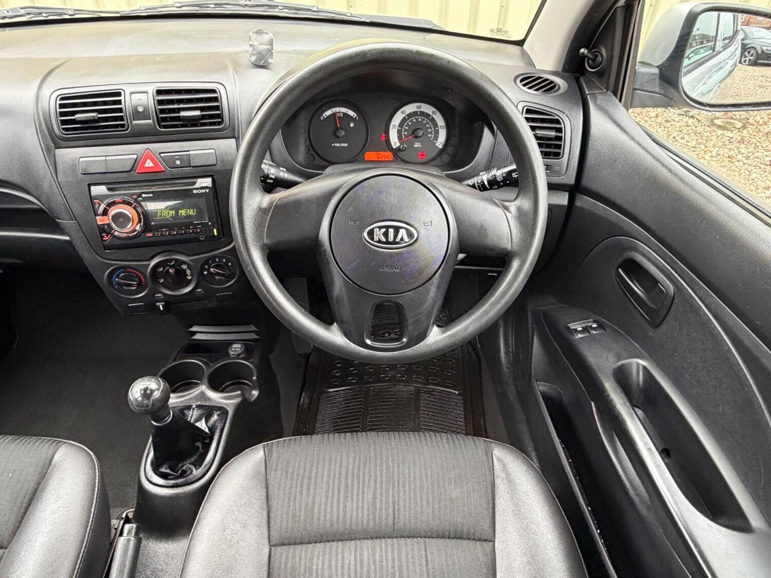 Used Kia Picanto 2010 for sale - 76666136: Photo 23