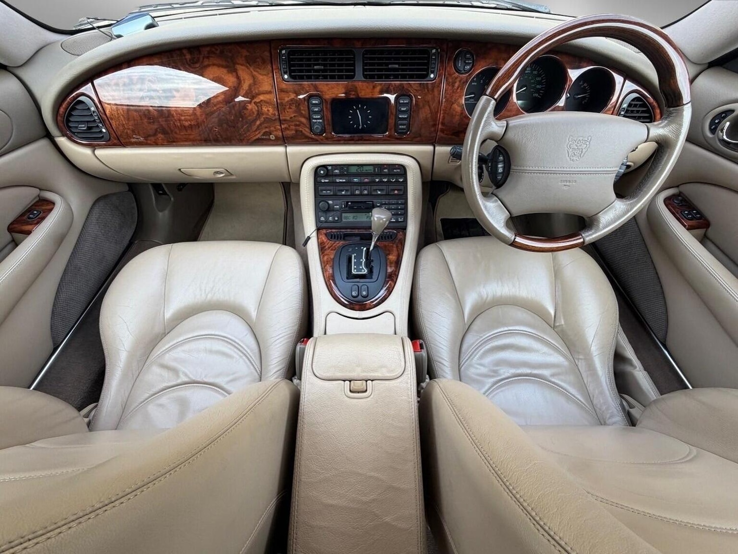 Used Jaguar XKR 2024 for sale - 77385301: Photo 9