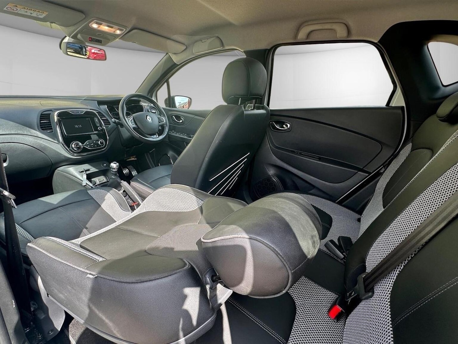 Used Renault Captur 2017 for sale - 77038967: Photo 14