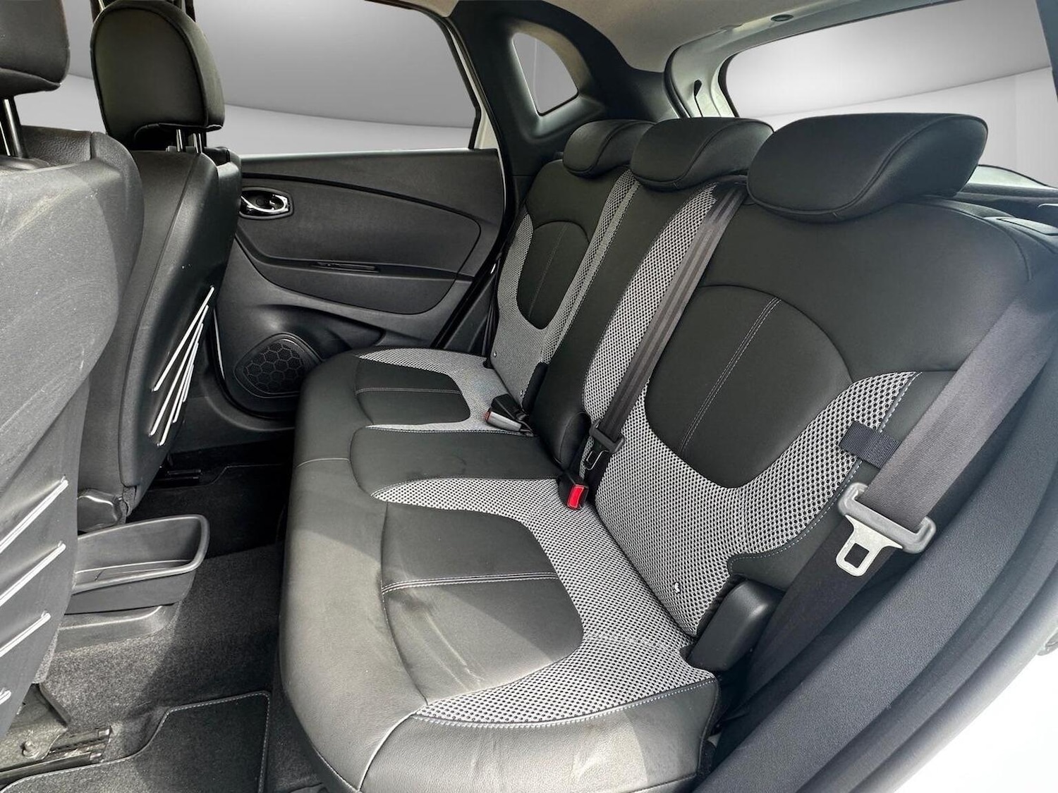 Used Renault Captur 2017 for sale - 77038967: Photo 18