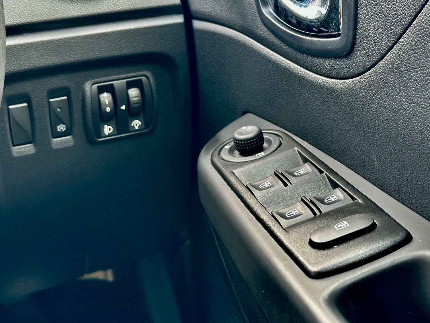 Used Renault Captur 2017 for sale - 77038967: Photo 19