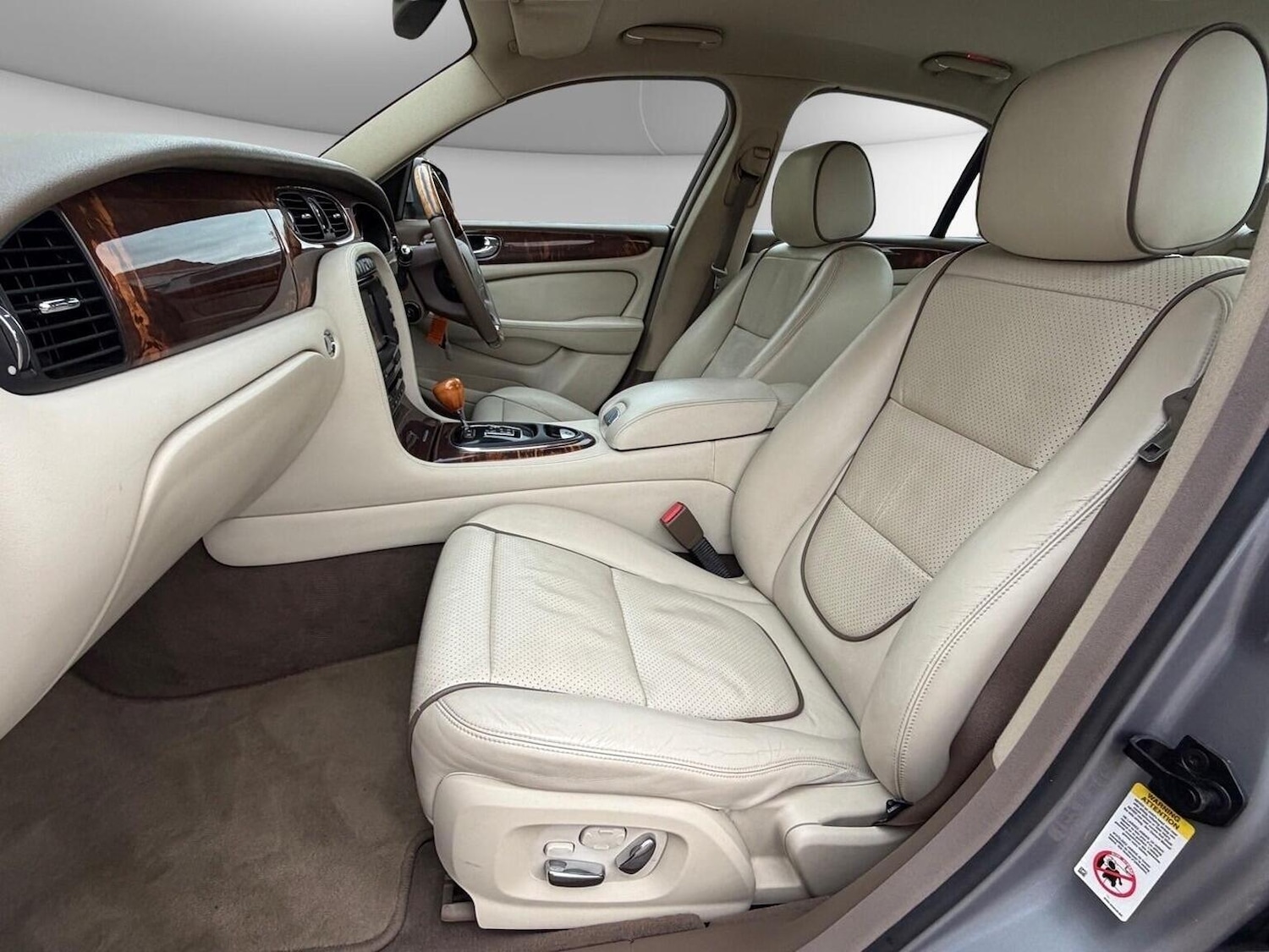 Used Jaguar XJ 2009 for sale - 76734805: Photo 13