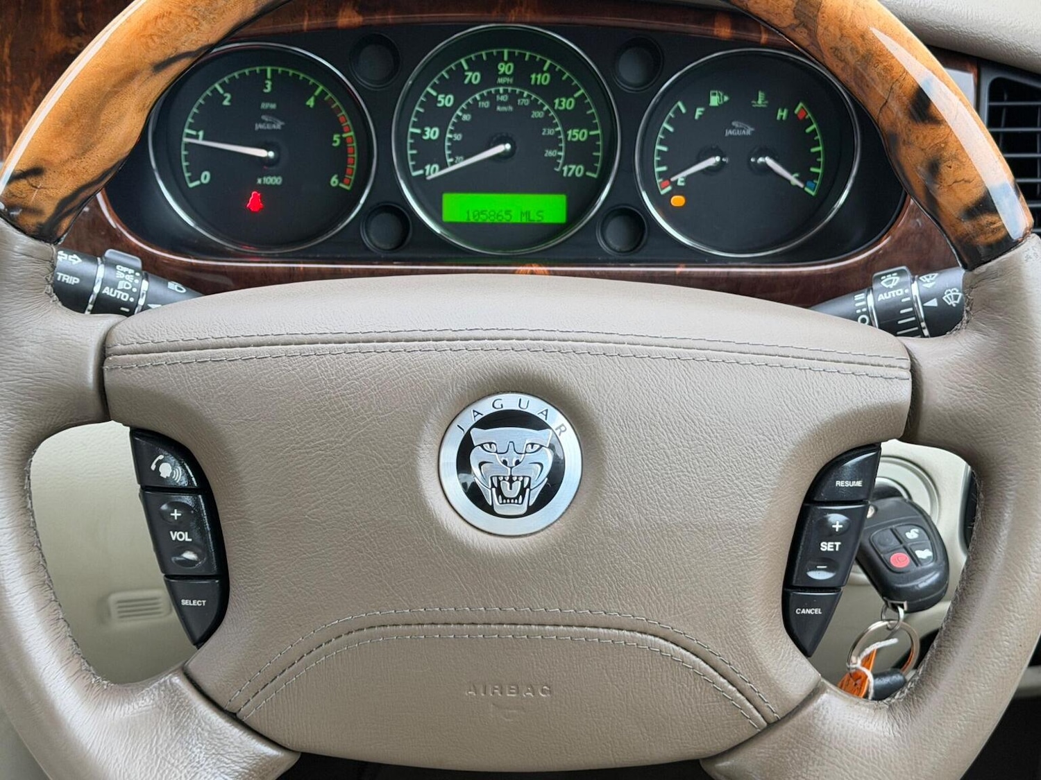 Used Jaguar XJ 2009 for sale - 76734805: Photo 21