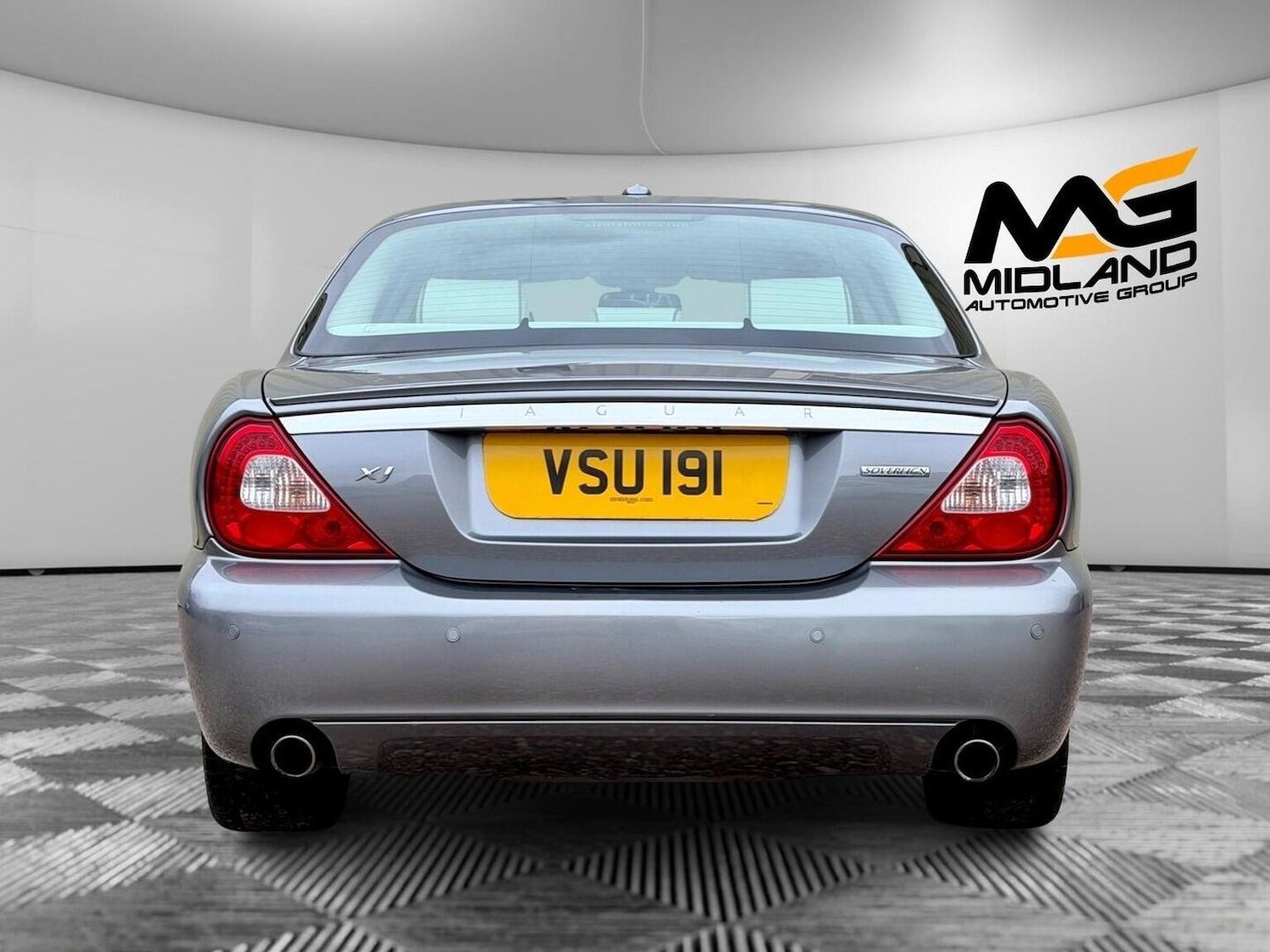 Used Jaguar XJ 2009 for sale - 76734805: Photo 7