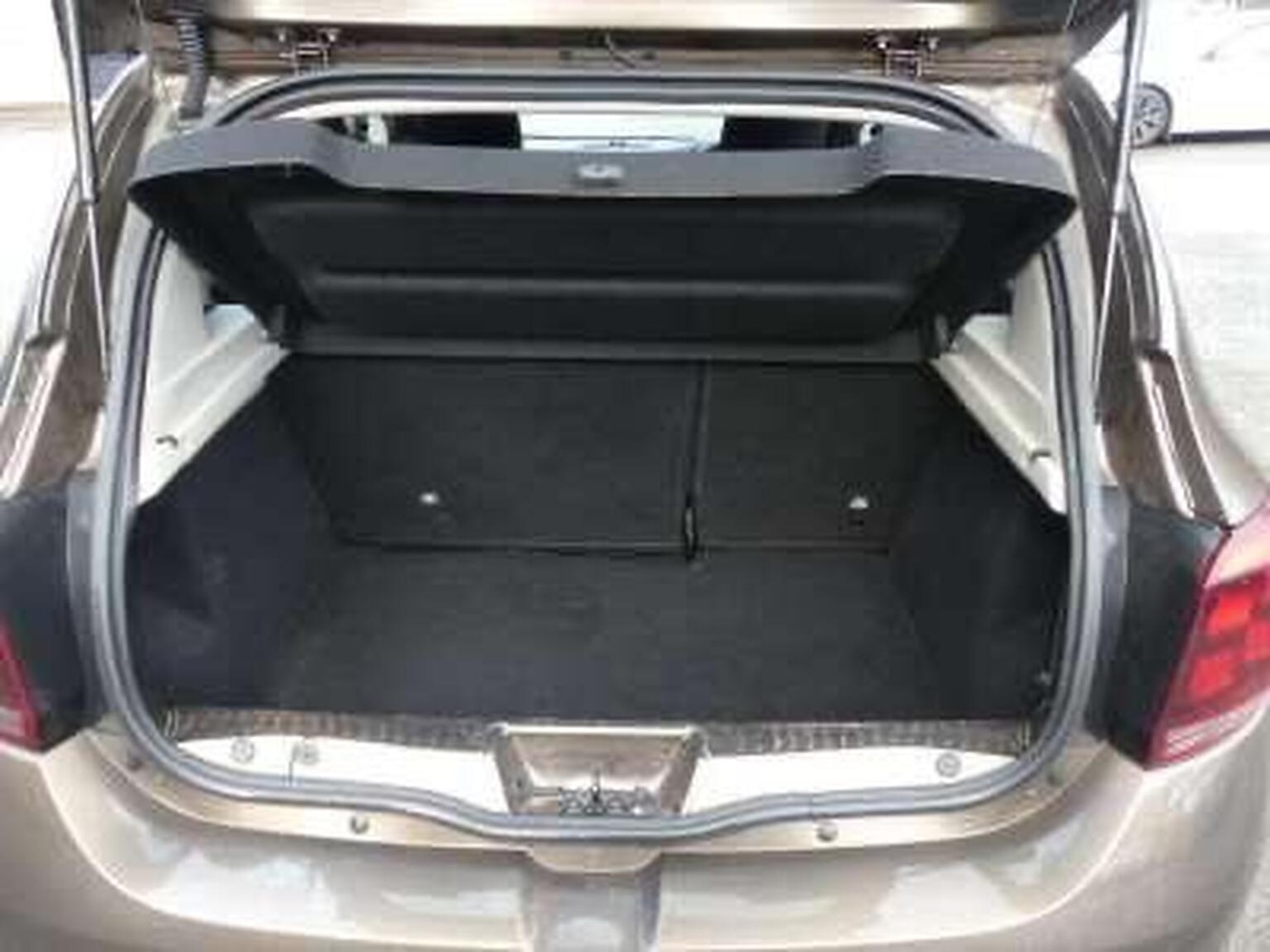 Used Dacia Sandero Stepway 2018 for sale - 77622430: Photo 25