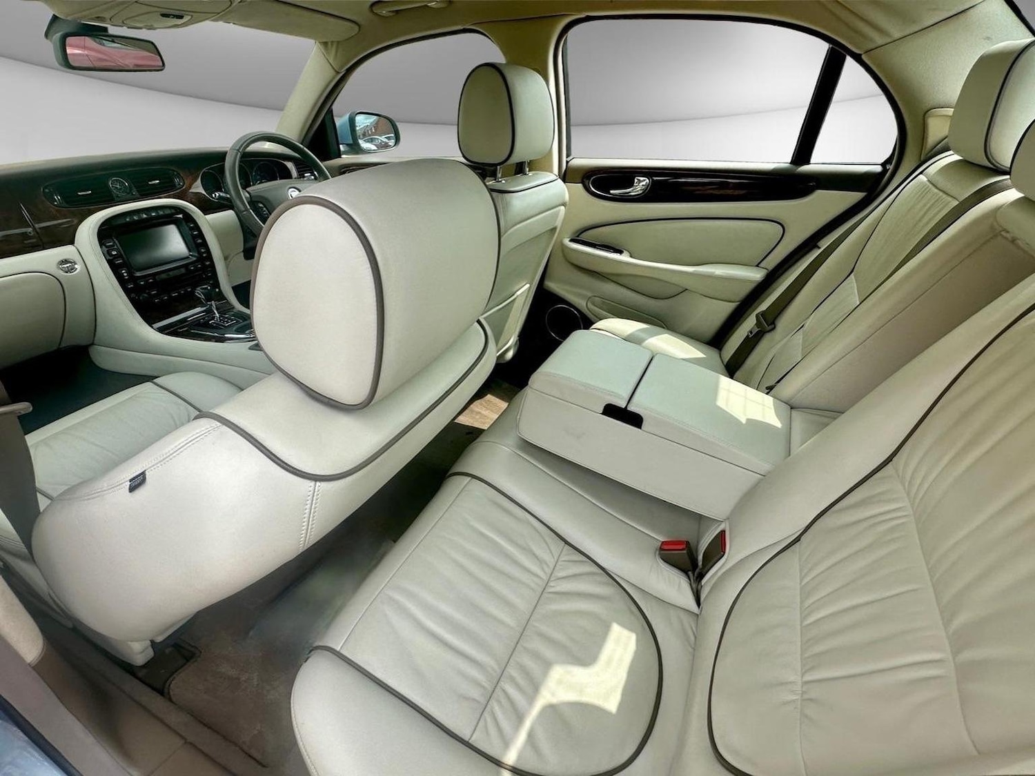 Used Jaguar XJ 2008 for sale - 76935269: Photo 14