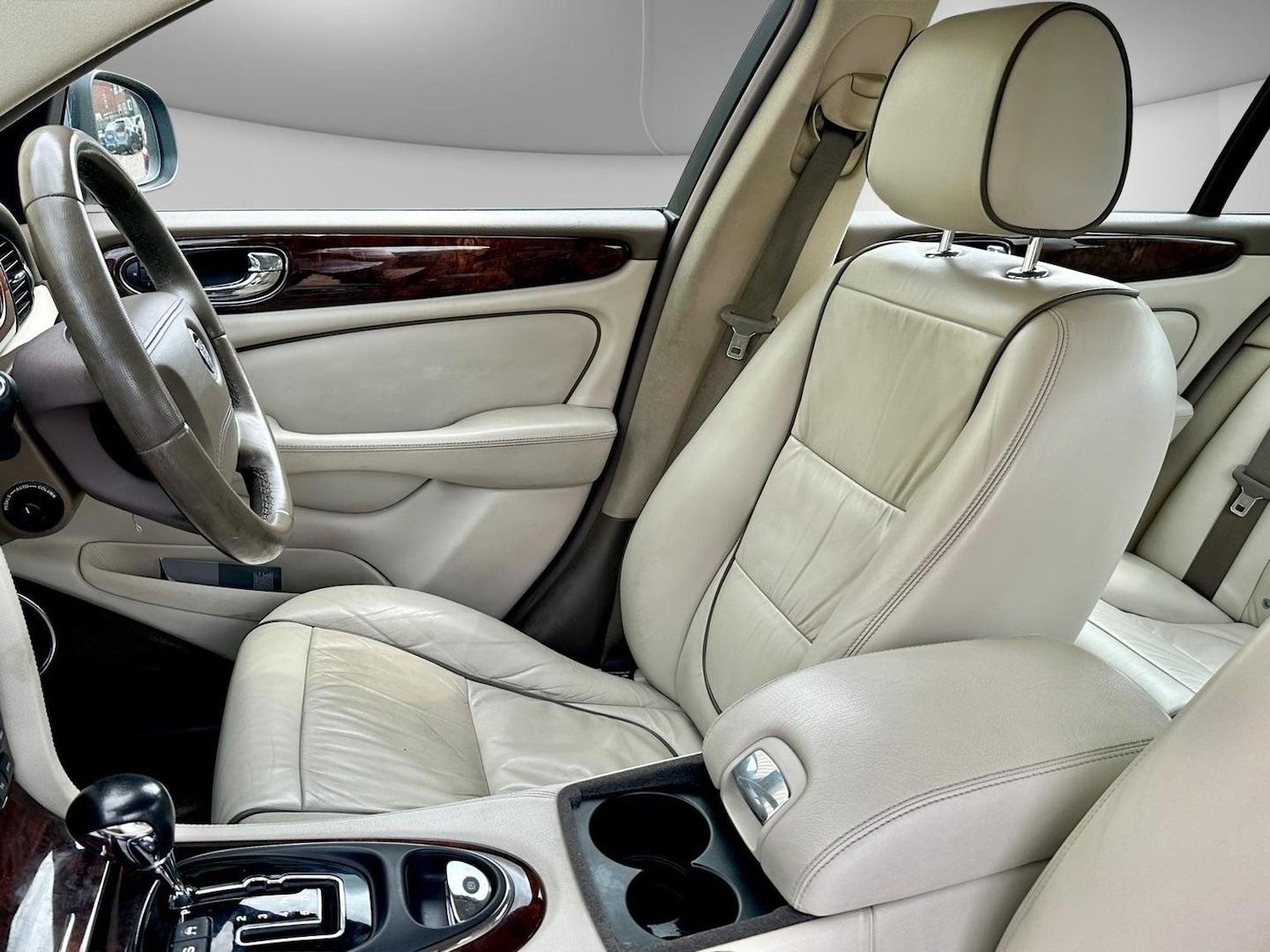 Used Jaguar XJ 2008 for sale - 76935269: Photo 16