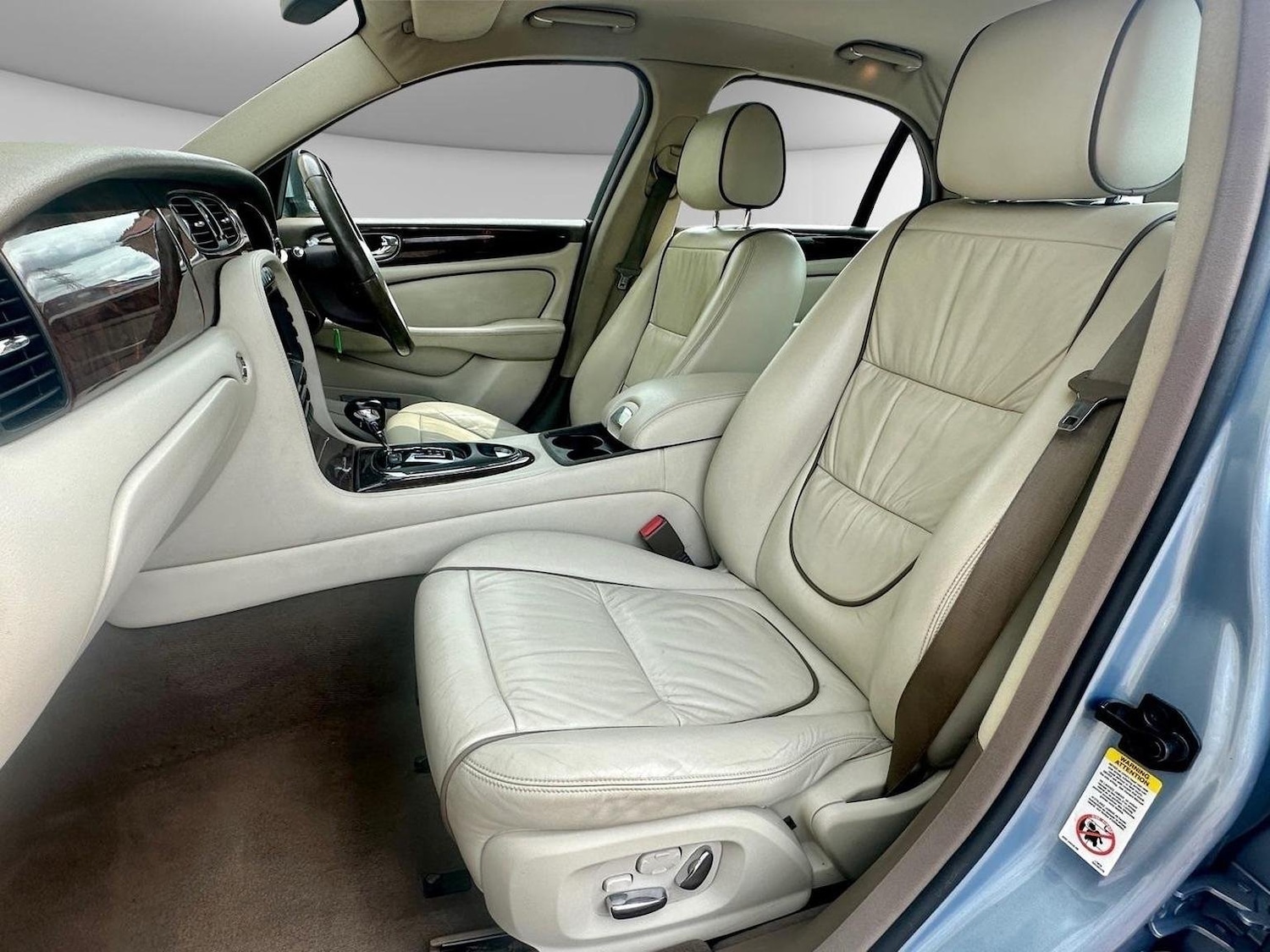 Used Jaguar XJ 2008 for sale - 76935269: Photo 17