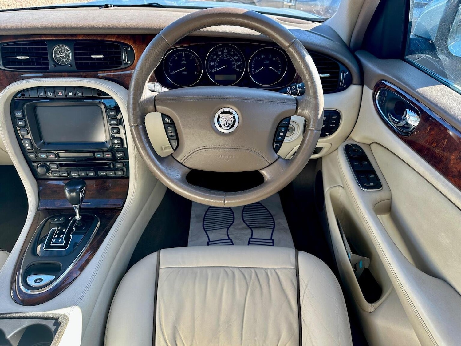 Used Jaguar XJ 2008 for sale - 76935269: Photo 21