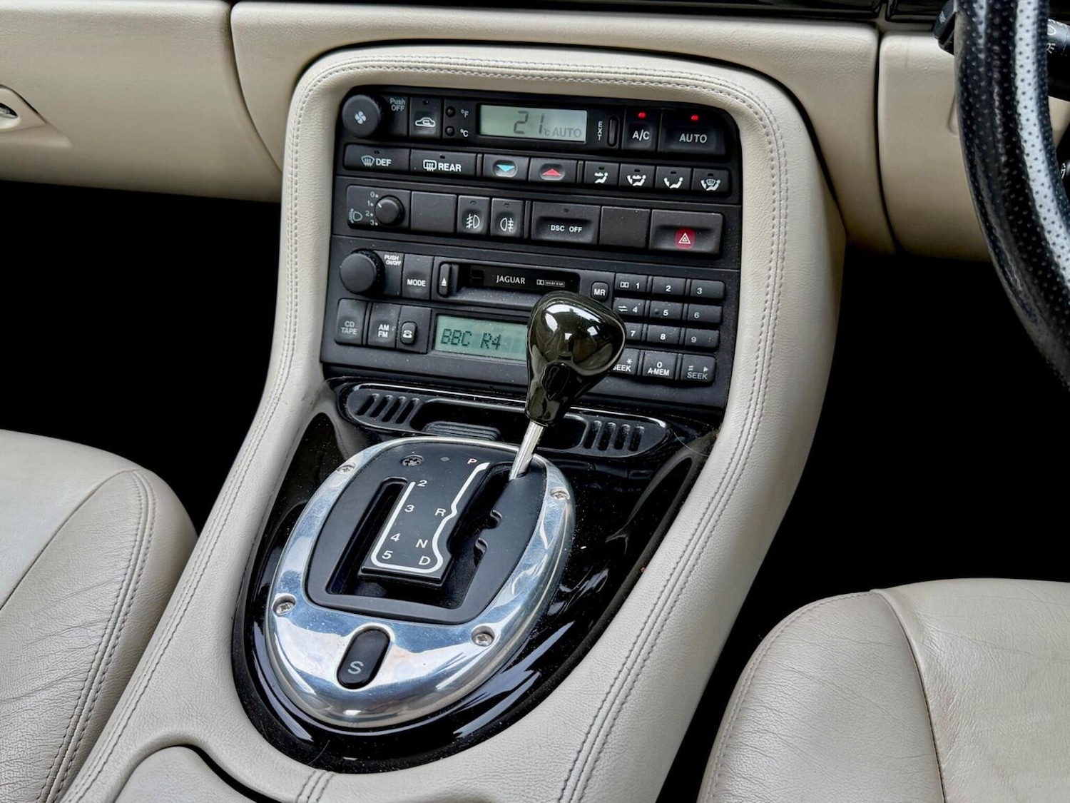 Used Jaguar XK8 2003 for sale - 76624401: Photo 17