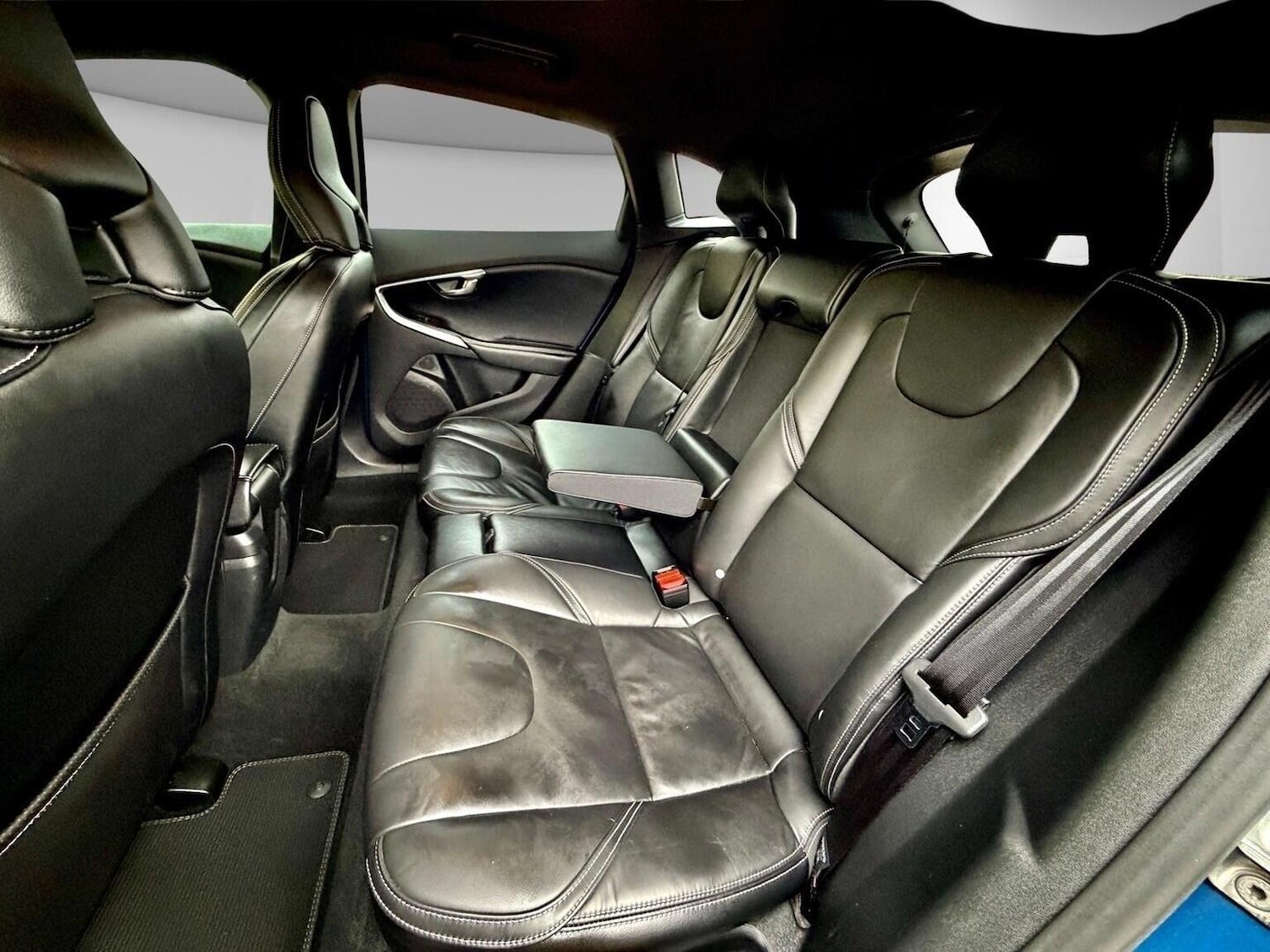 Used Volvo V40 2017 for sale - 77465830: Photo 16