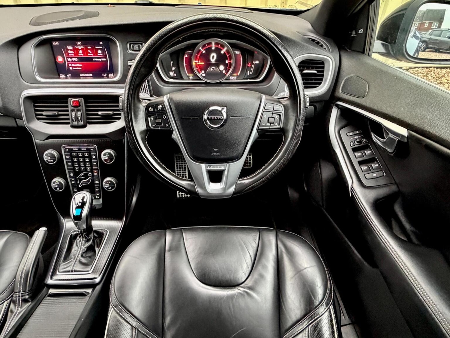 Used Volvo V40 2017 for sale - 77465830: Photo 29