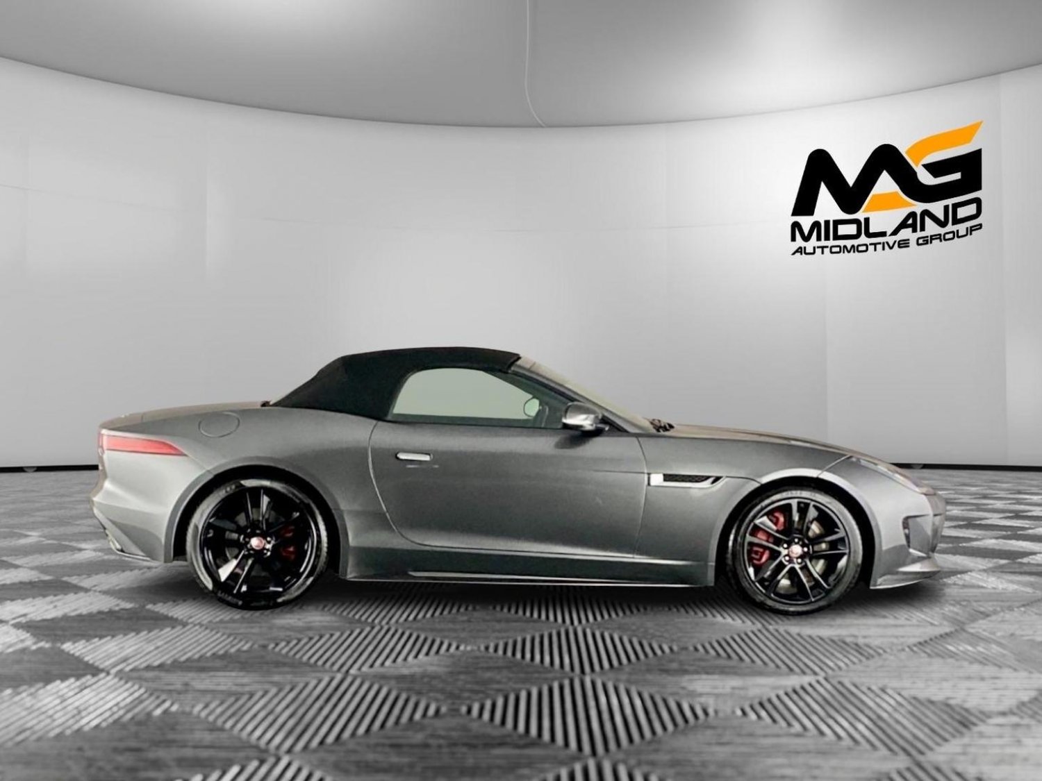 Used Jaguar F-Type 2016 for sale - 76624394: Photo 10