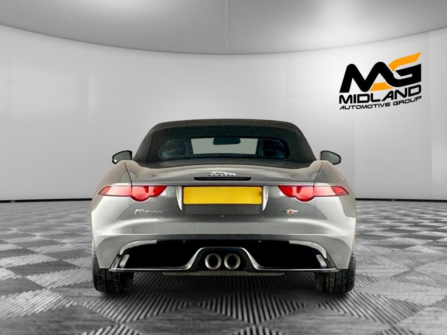 Used Jaguar F-Type 2016 for sale - 76624394: Photo 5