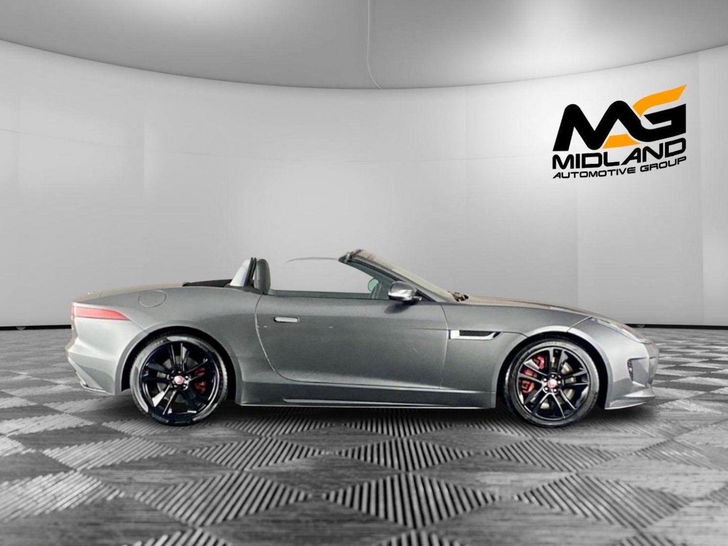 Used Jaguar F-Type 2016 for sale - 76624394: Photo 6