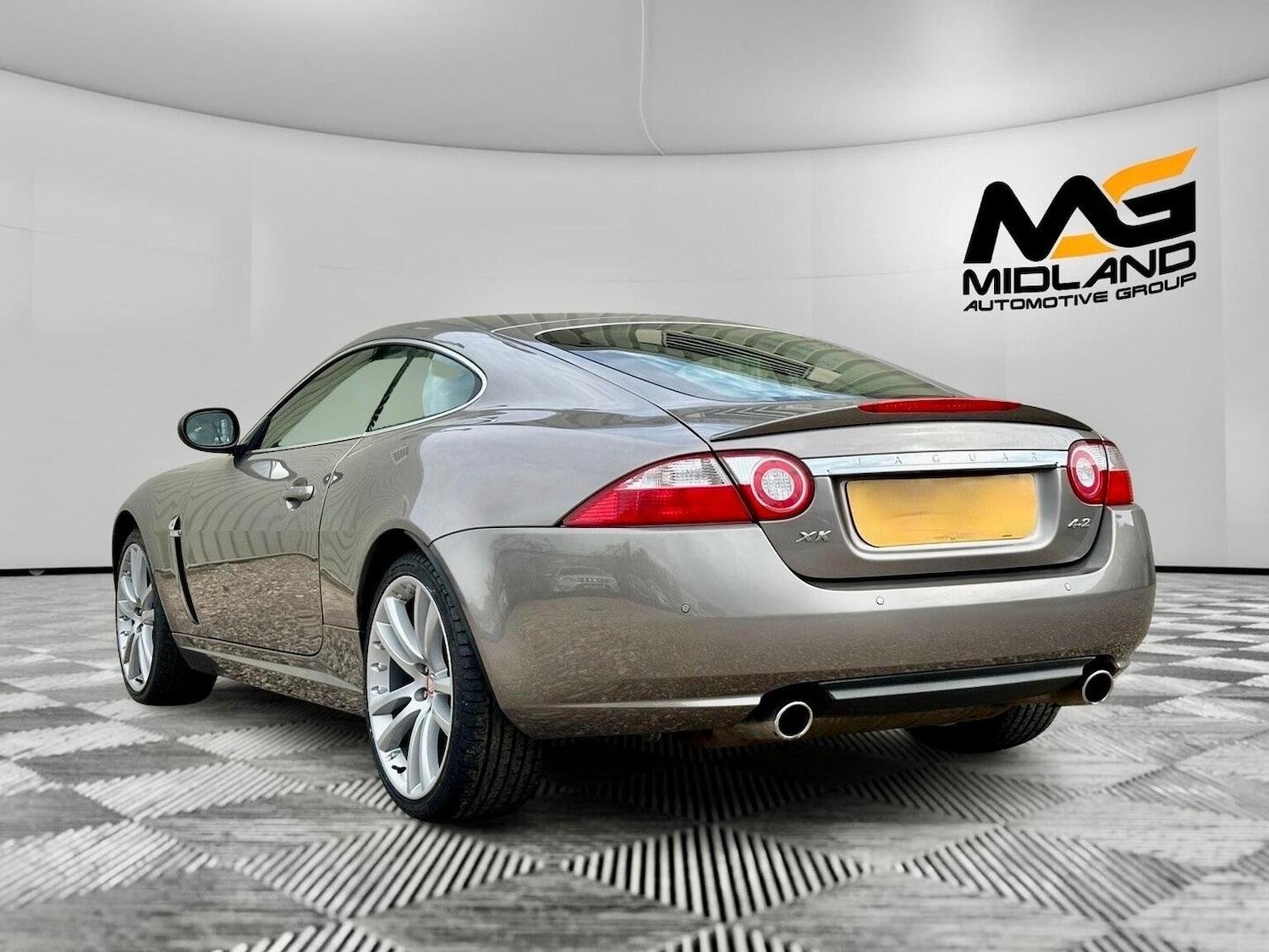 Used Jaguar XK 2008 for sale - 76624391: Photo 5