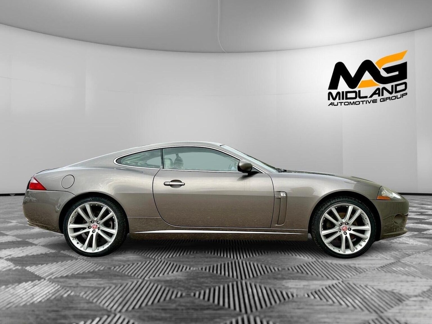 Used Jaguar XK 2008 for sale - 76624391: Photo 8