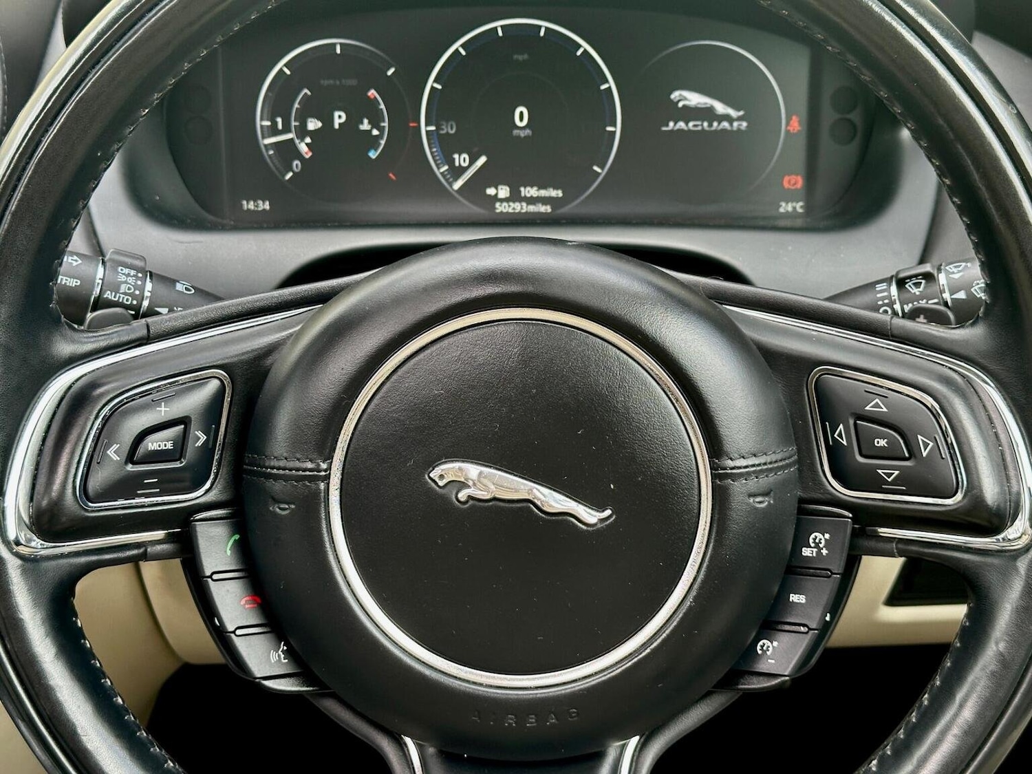 Used Jaguar XJ 2018 for sale - 76624403: Photo 23