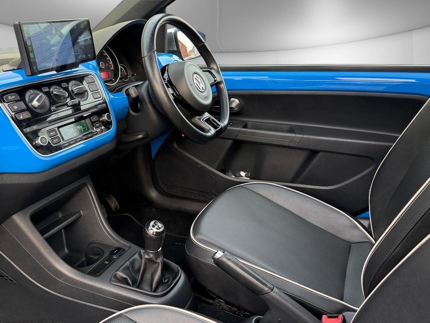 Used Volkswagen up! 2015 for sale - 77979946: Photo 12