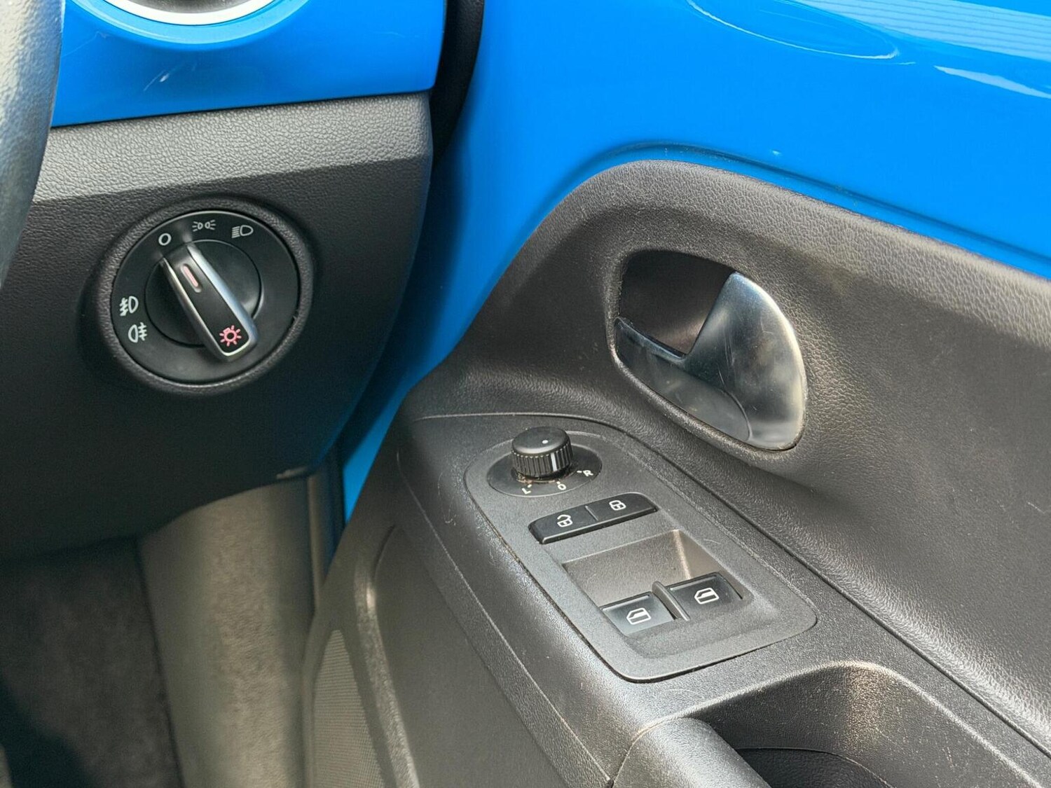 Used Volkswagen up! 2015 for sale - 77979946: Photo 16