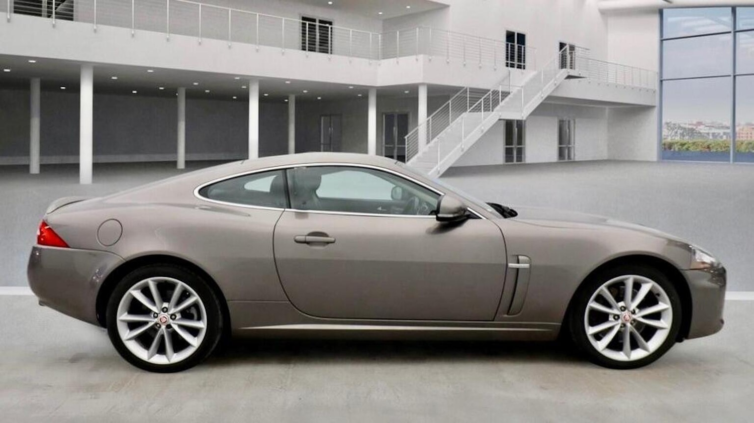 Used Jaguar XK 2009 for sale - 77096930: Photo 3