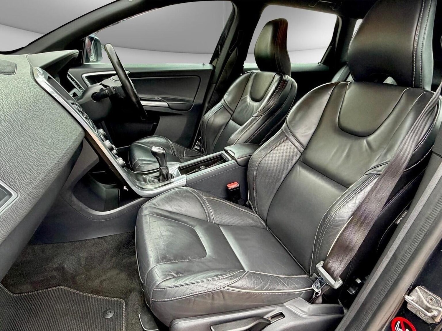 Used Volvo XC60 2017 for sale - 78125190: Photo 14