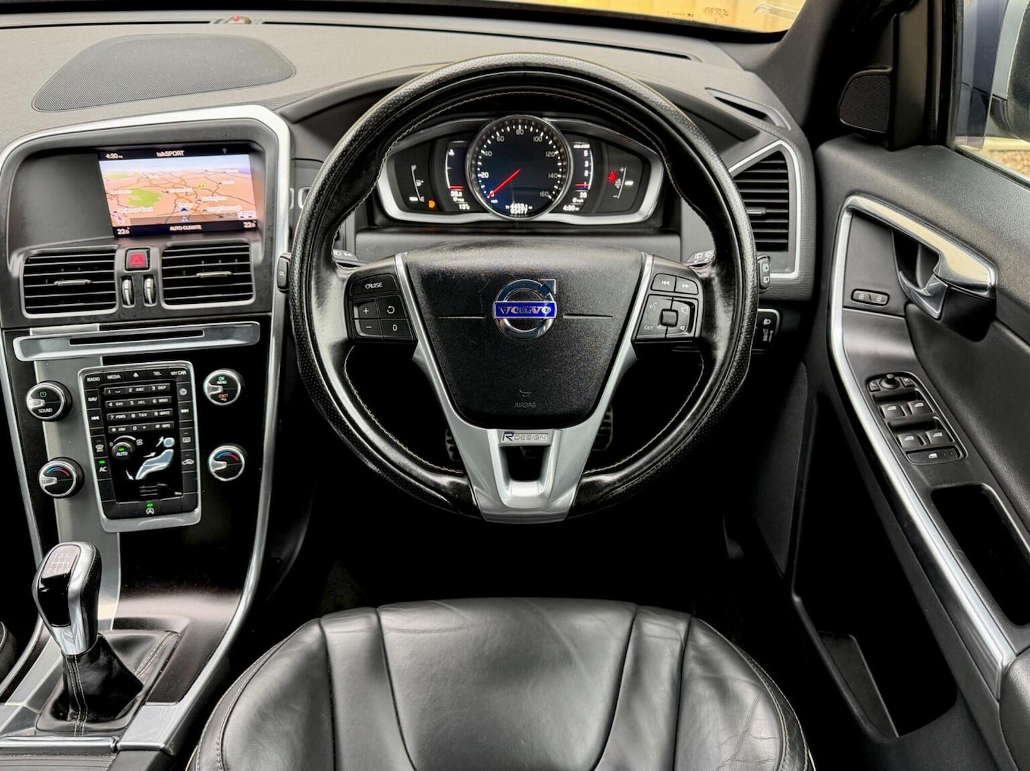 Used Volvo XC60 2017 for sale - 78125190: Photo 19