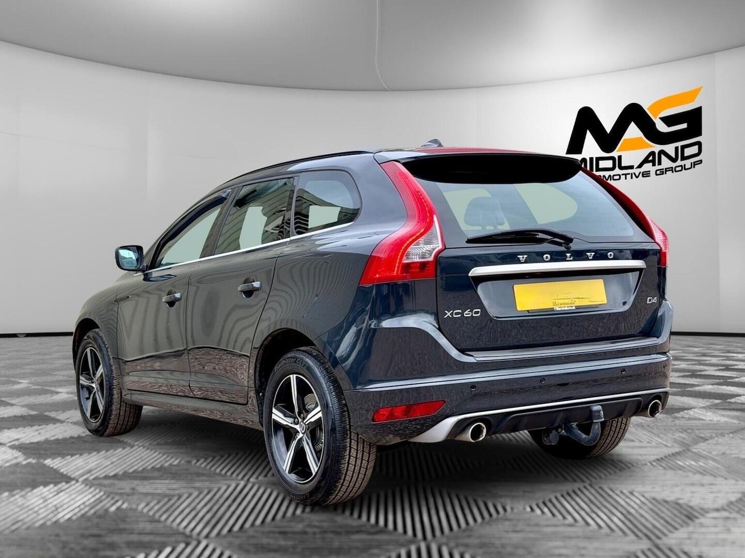 Used Volvo XC60 2017 for sale - 78125190: Photo 5