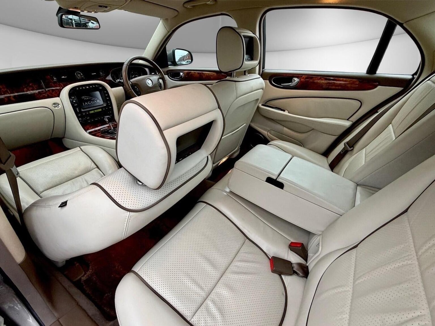 Used Jaguar XJ 2009 for sale - 77051609: Photo 15