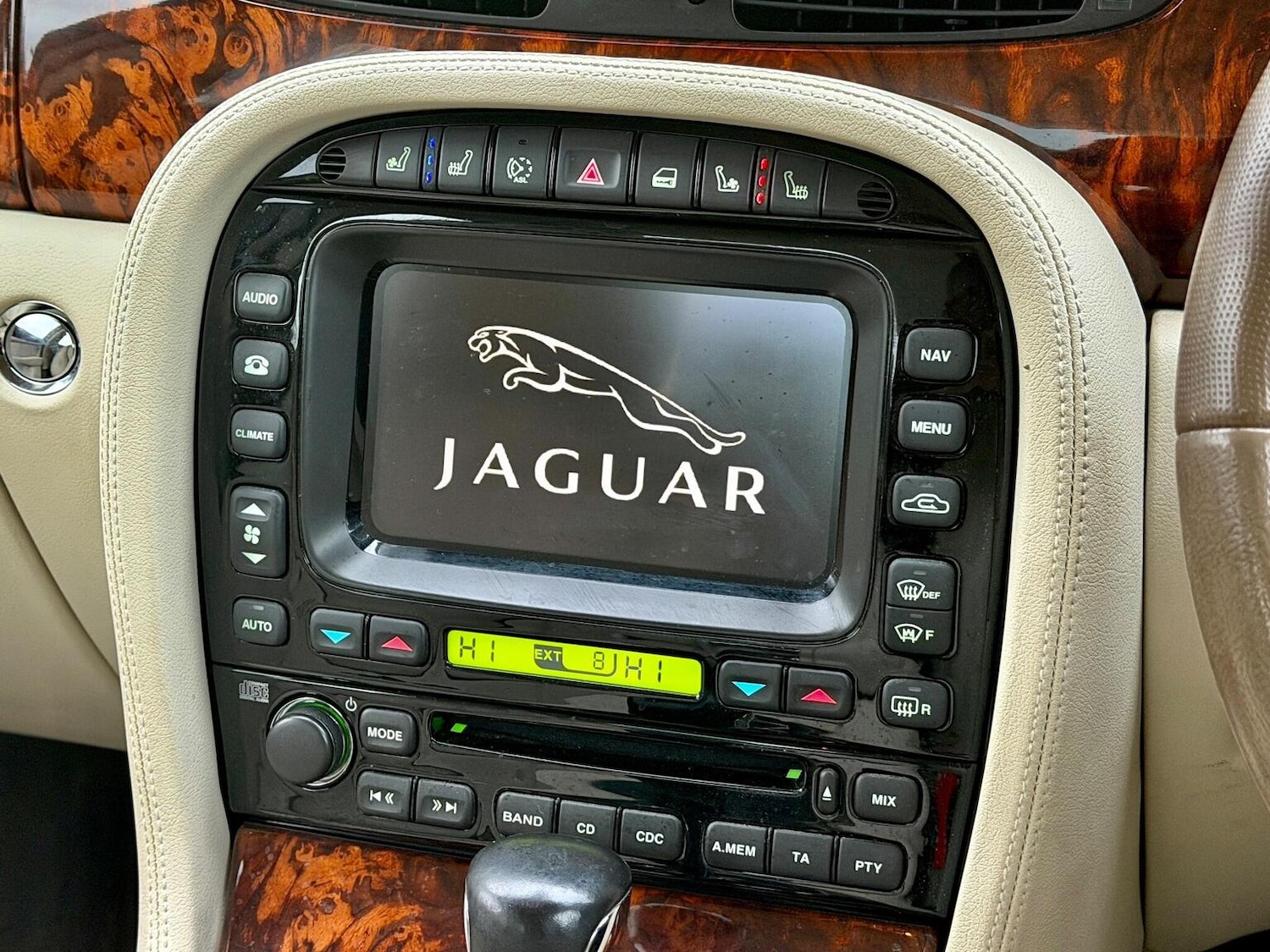 Used Jaguar XJ 2009 for sale - 77051609: Photo 22