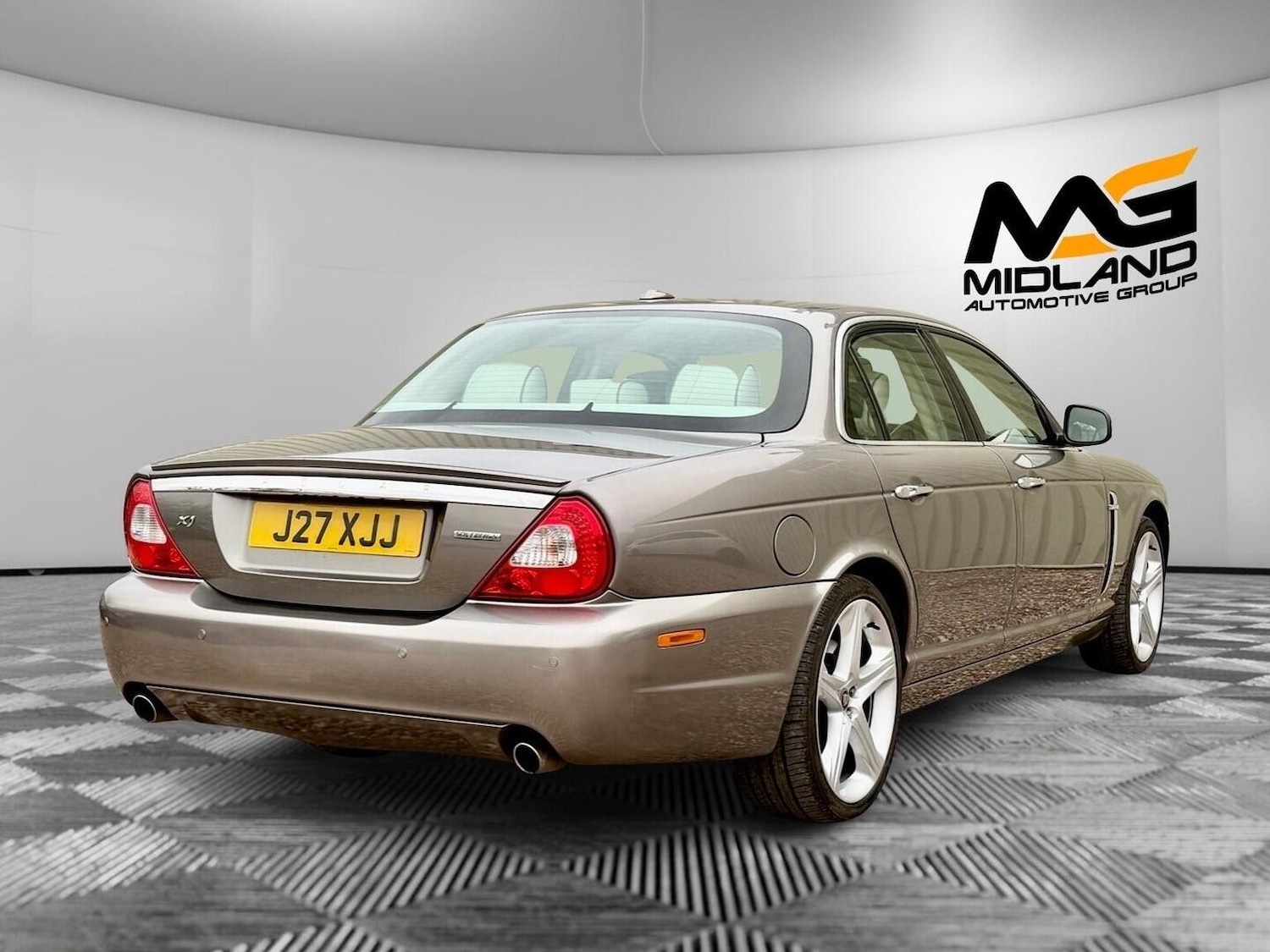Used Jaguar XJ 2009 for sale - 77051609: Photo 7