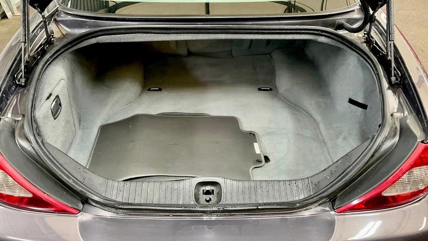 Used Jaguar XJ 2007 for sale - 76656277: Photo 8