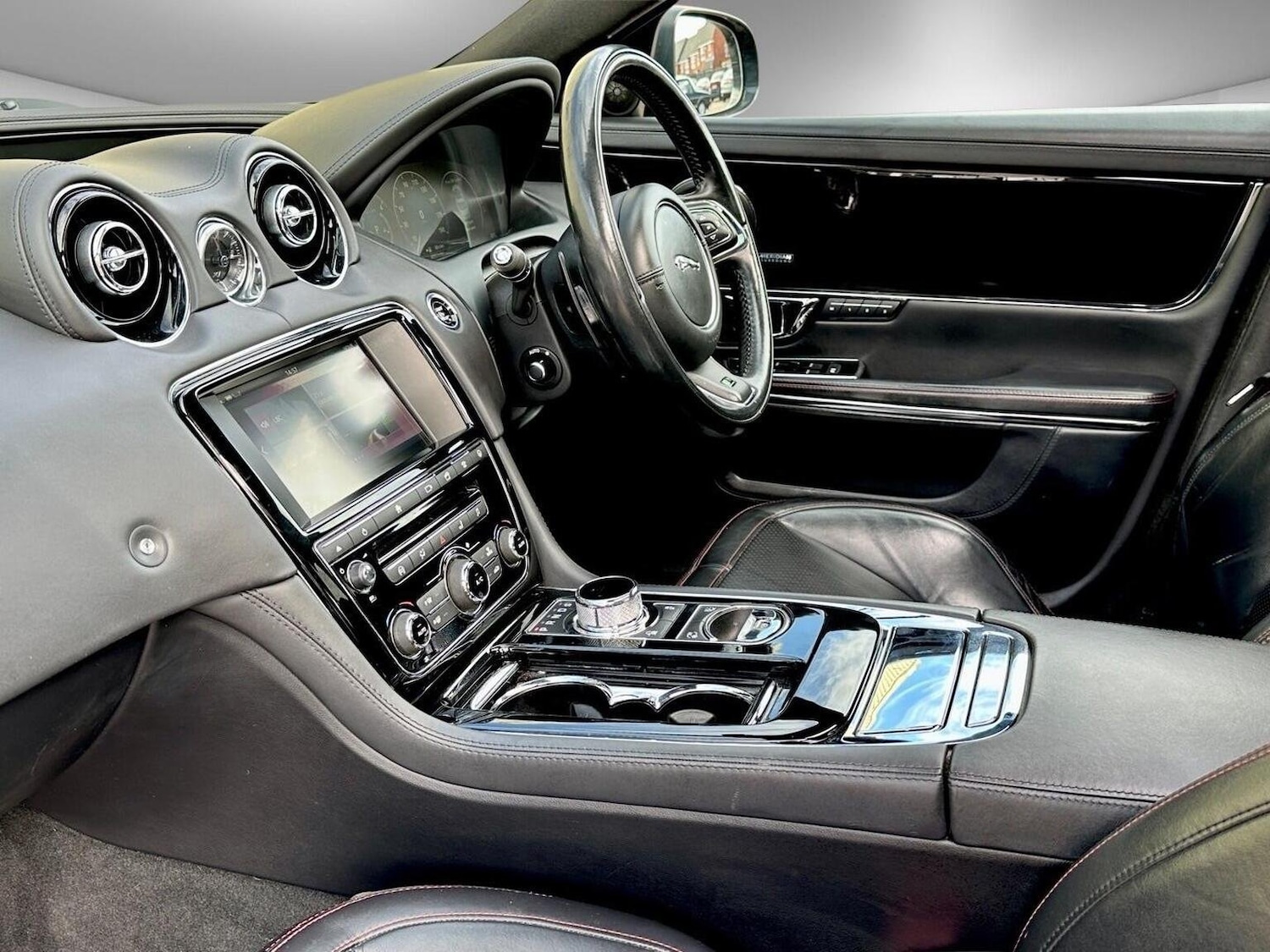 Used Jaguar XJ 2016 for sale - 77056616: Photo 11