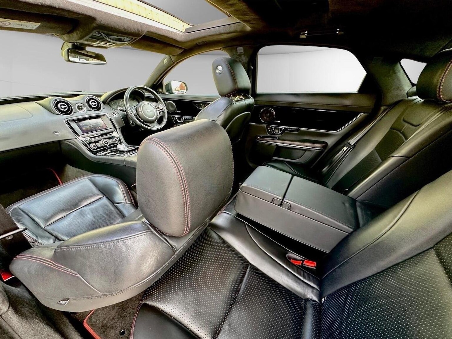 Used Jaguar XJ 2016 for sale - 77056616: Photo 12