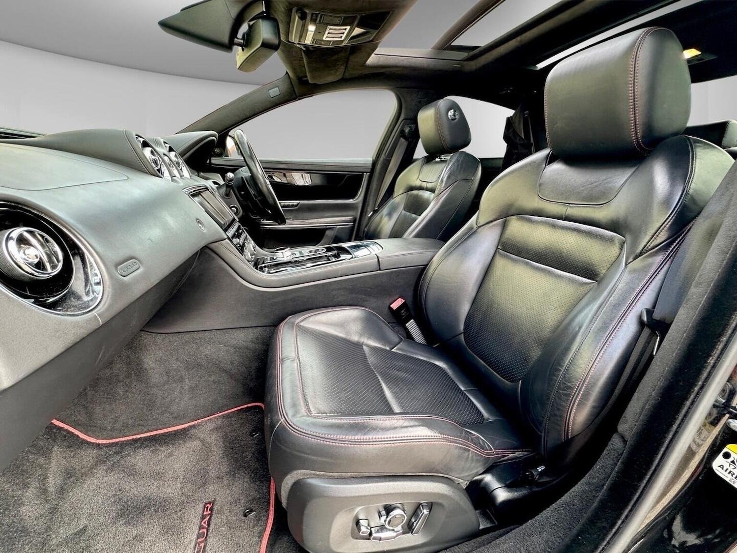 Used Jaguar XJ 2016 for sale - 77056616: Photo 14