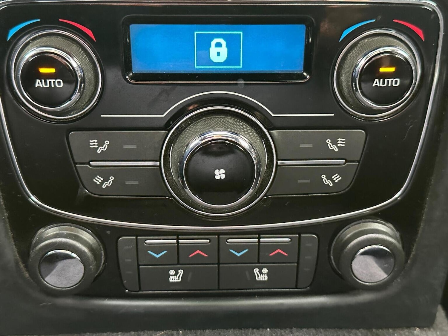 Used Jaguar XJ 2016 for sale - 77056616: Photo 16