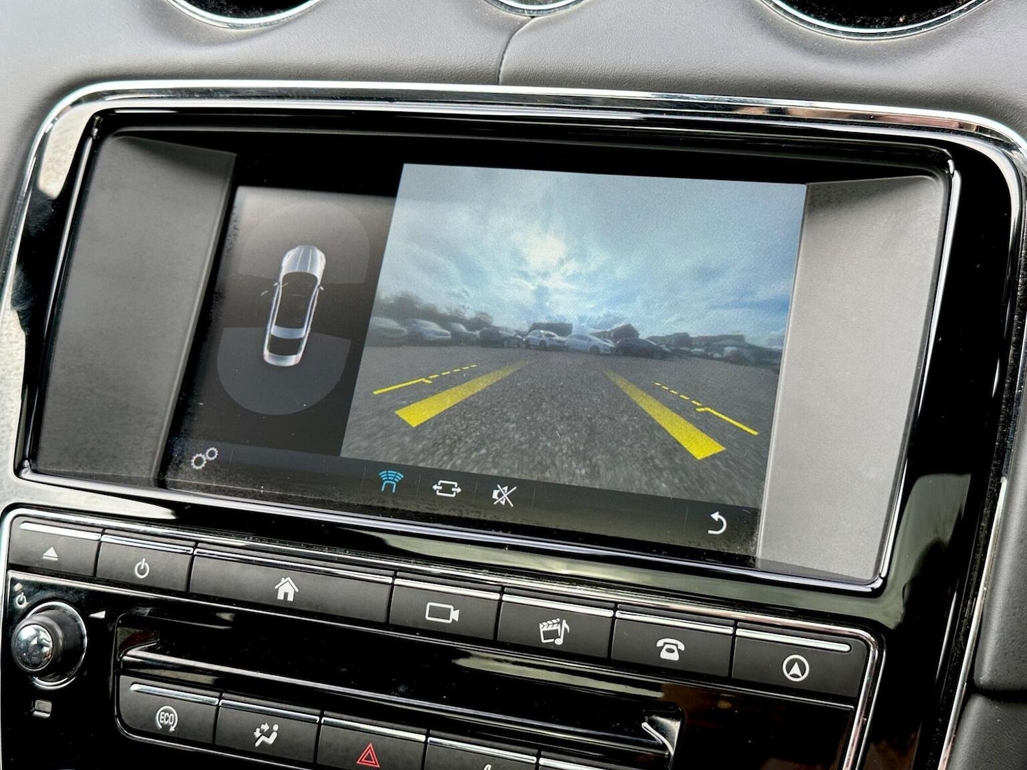 Used Jaguar XJ 2016 for sale - 77056616: Photo 26