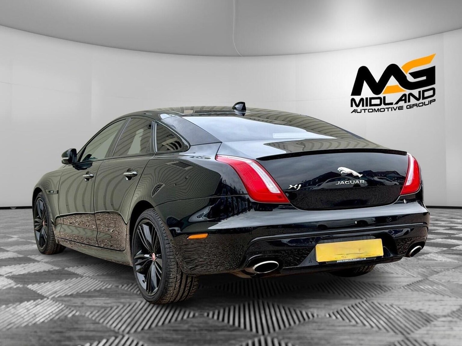 Used Jaguar XJ 2016 for sale - 77056616: Photo 6