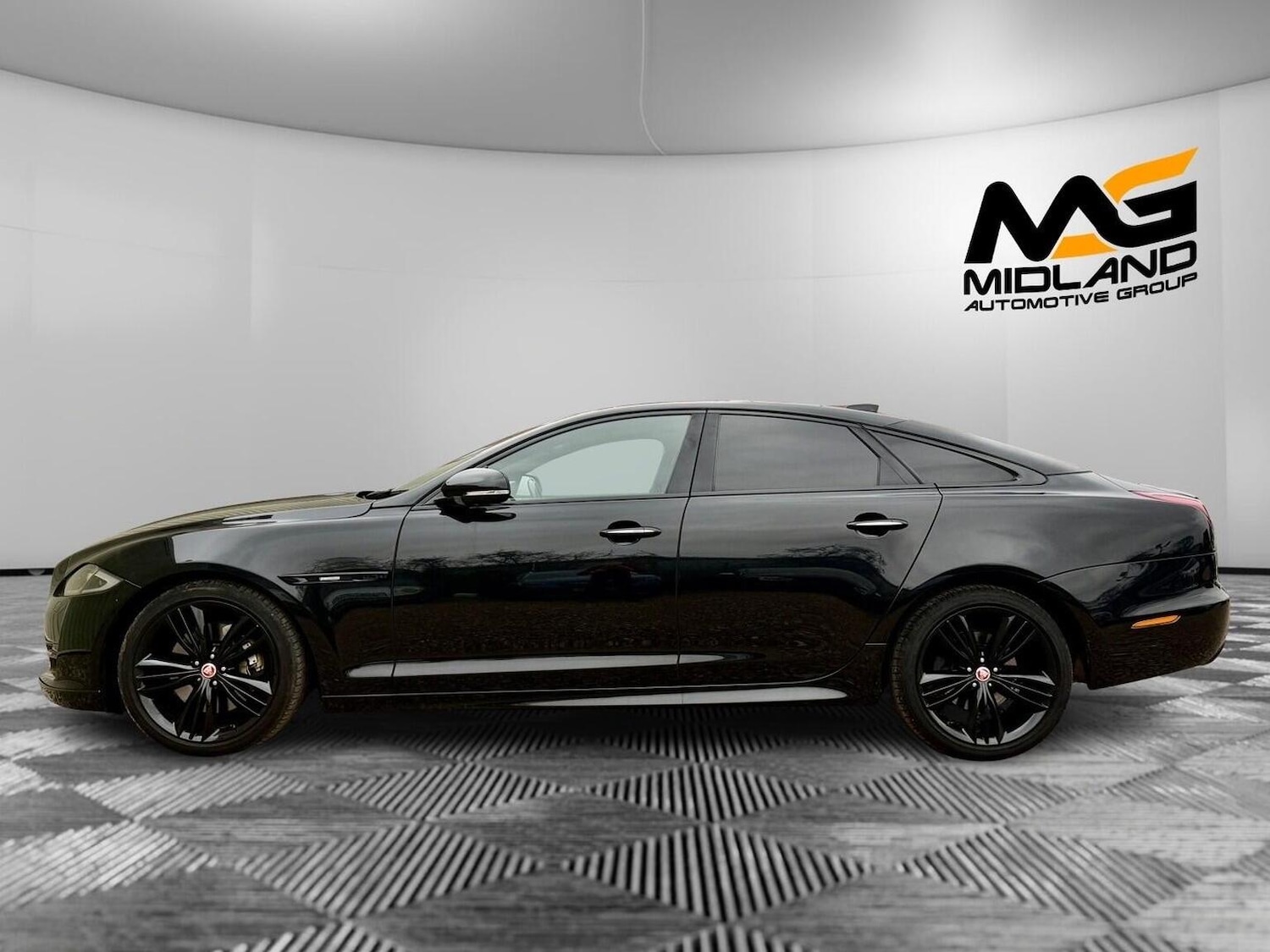 Used Jaguar XJ 2016 for sale - 77056616: Photo 9