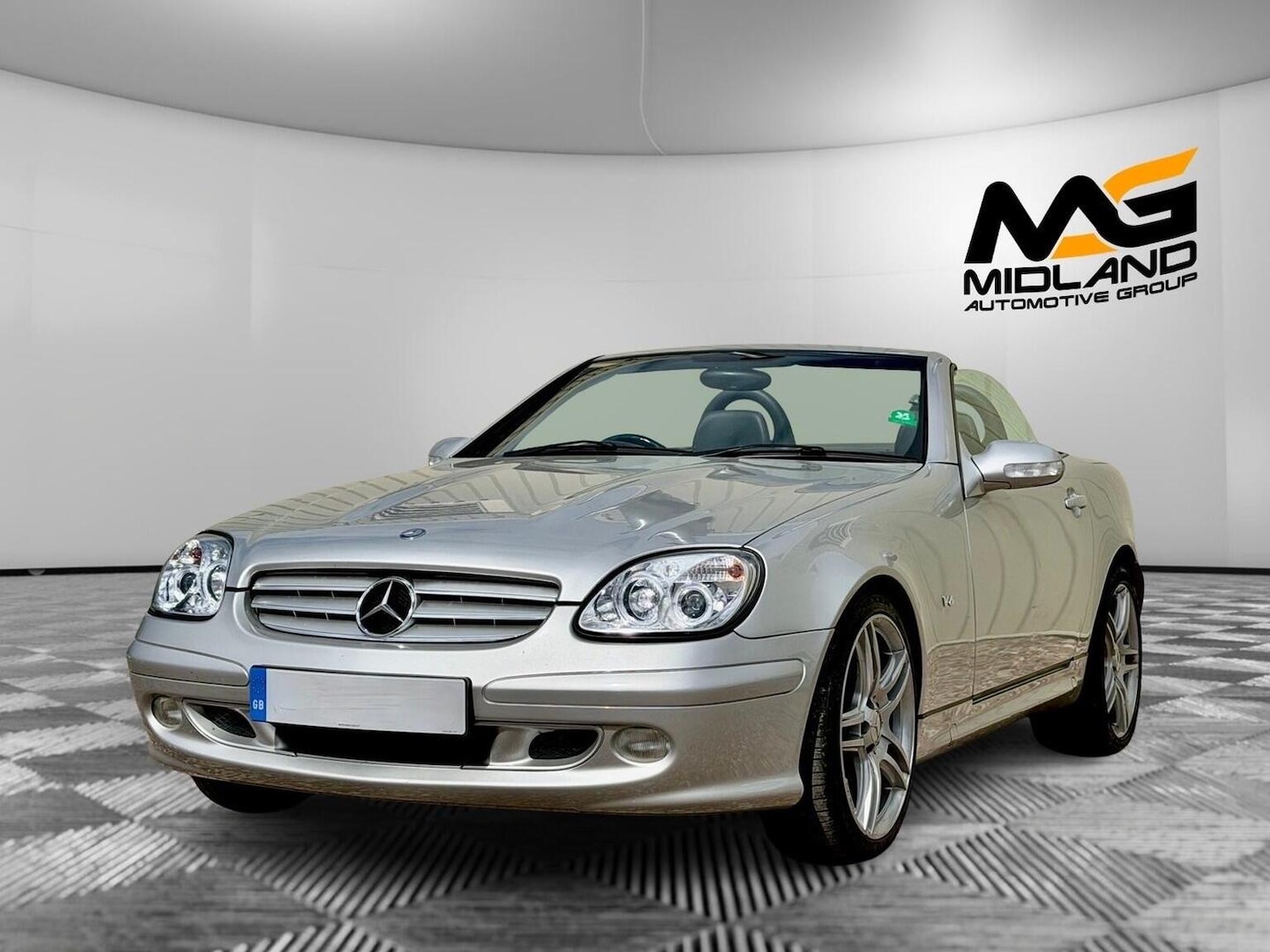 Used Mercedes-Benz SLK 2004 for sale - 78145818: Photo 3