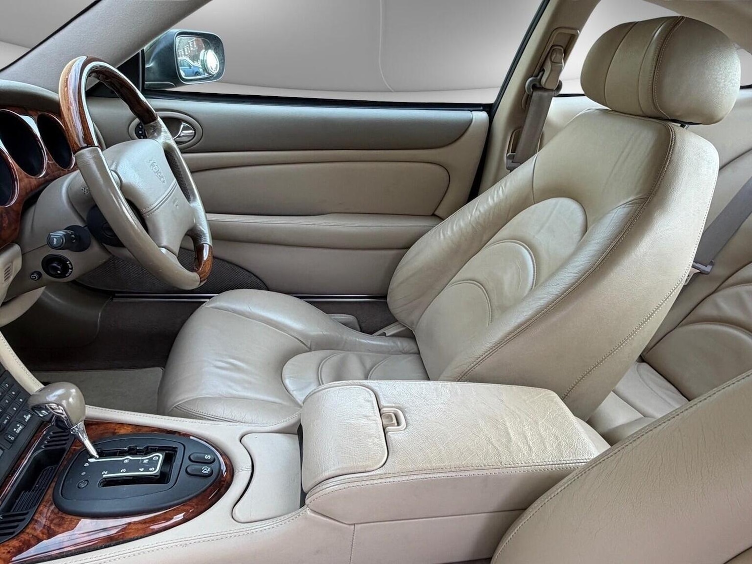 Used Jaguar XKR 2024 for sale - 77478038: Photo 11