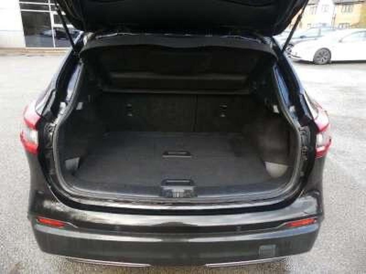 Used Nissan Qashqai 2017 for sale - 77622404: Photo 15