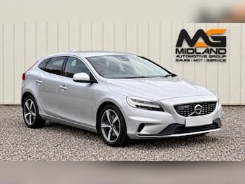 Used Volvo V40 2018 for sale - 79765404: Photo