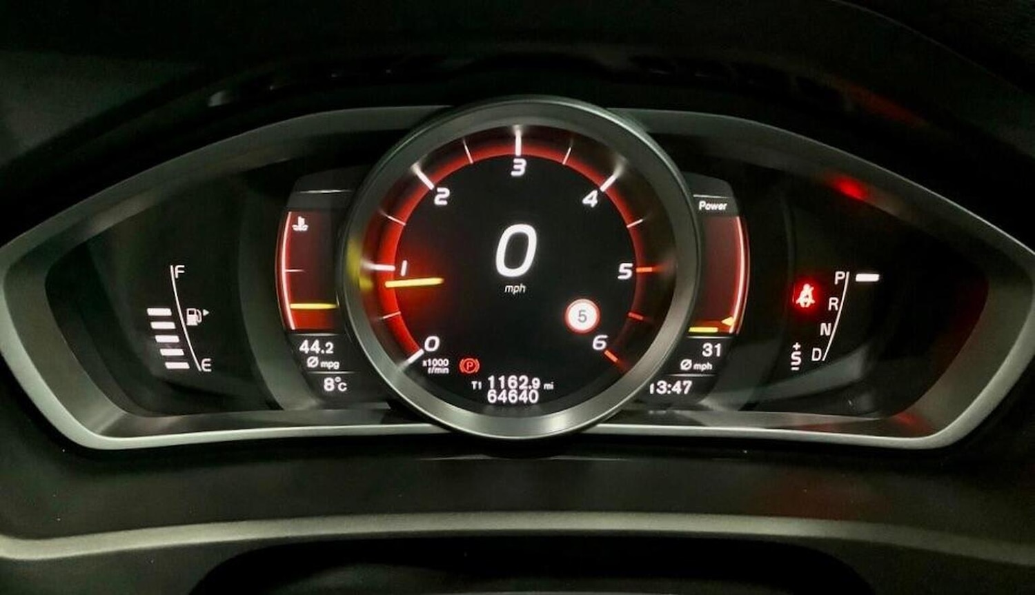 Used Volvo V40 2017 for sale - 77385366: Photo 9