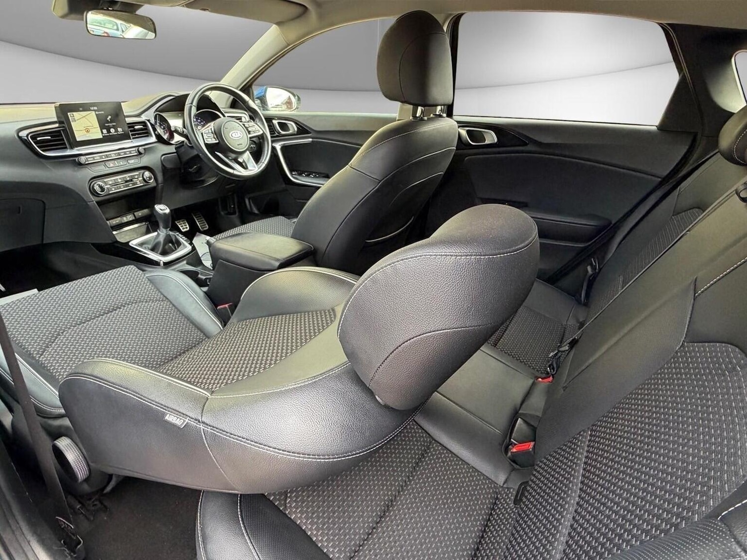 Used Kia Ceed 2019 for sale - 77113120: Photo 26