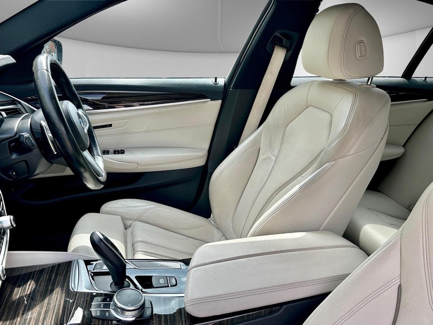 Used BMW 5 Series 2017 for sale - 76784996: Photo 14