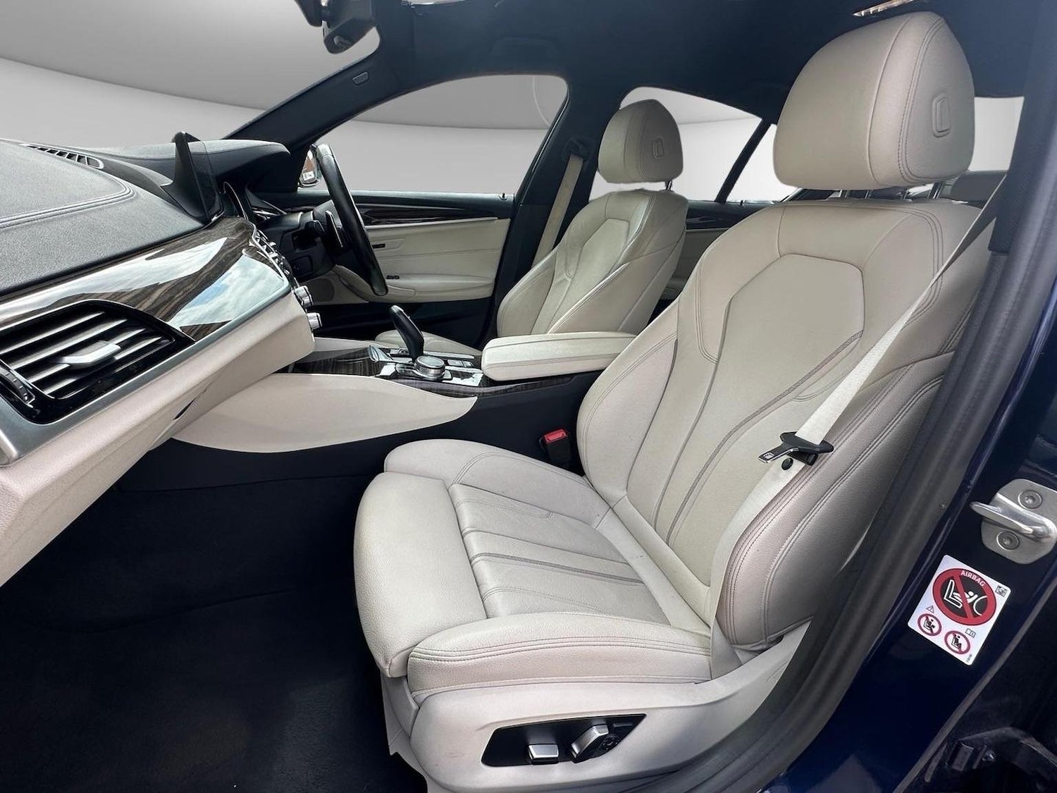 Used BMW 5 Series 2017 for sale - 76784996: Photo 15